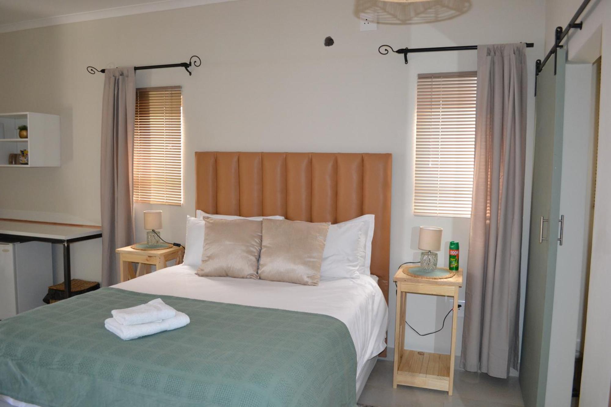 Travel North Guesthouse Цумеб Екстериор снимка