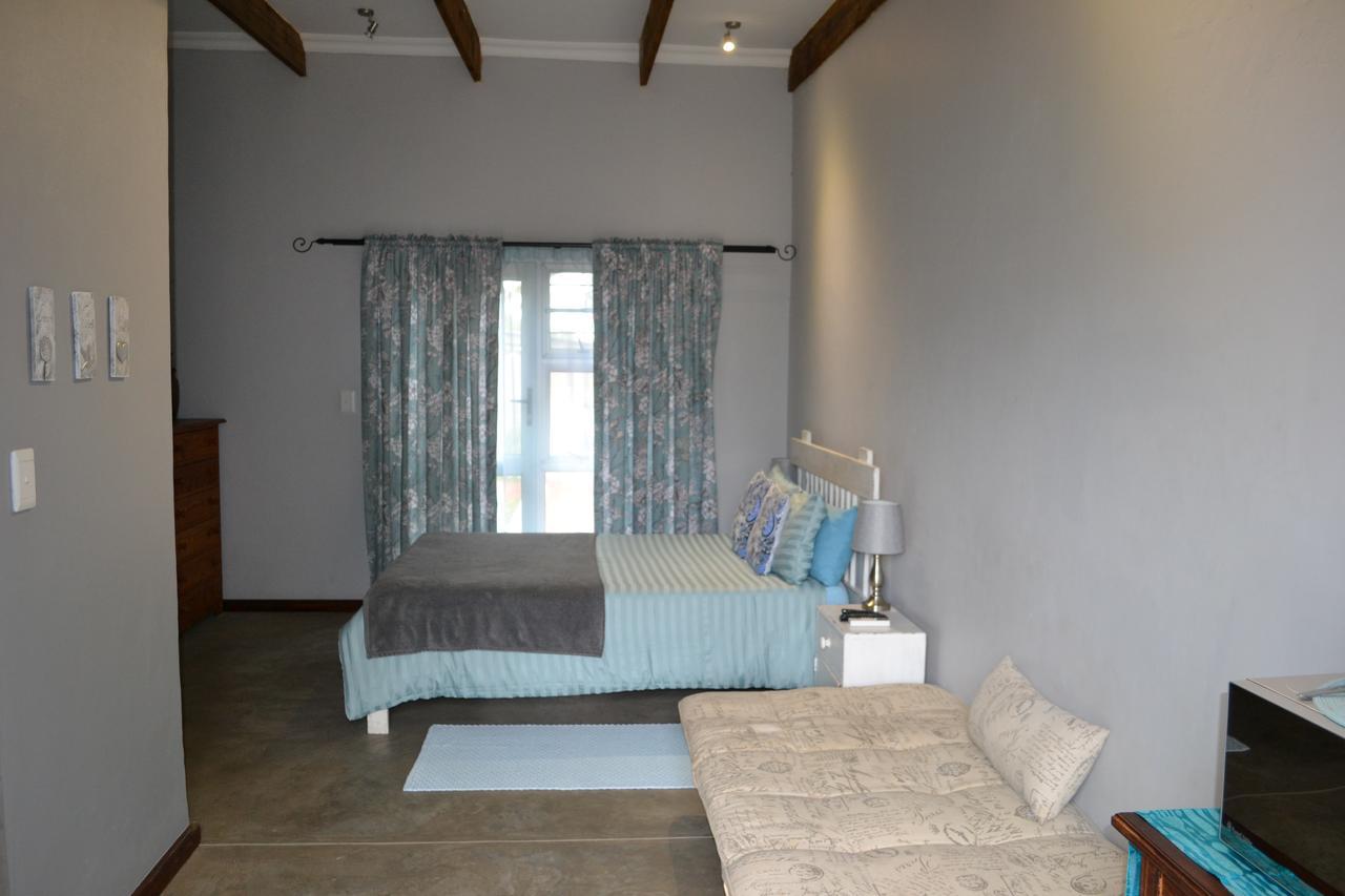 Travel North Guesthouse Цумеб Екстериор снимка